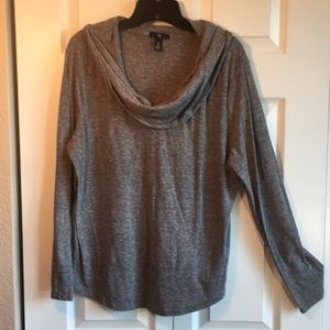 Gap grey cowl neck tee. Size XL. Long sleeve tea.